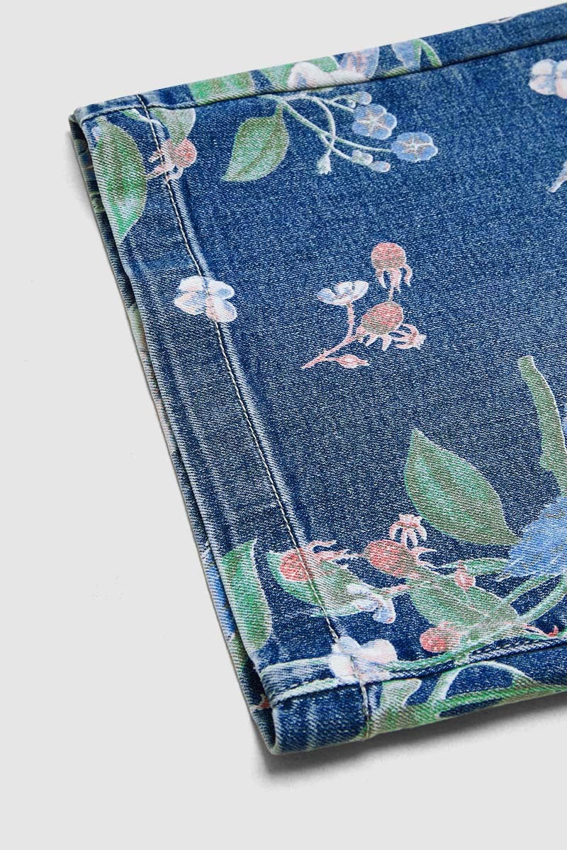 Allover Floral Print Patch Pocket High Rise Straight Leg Capri Jeans