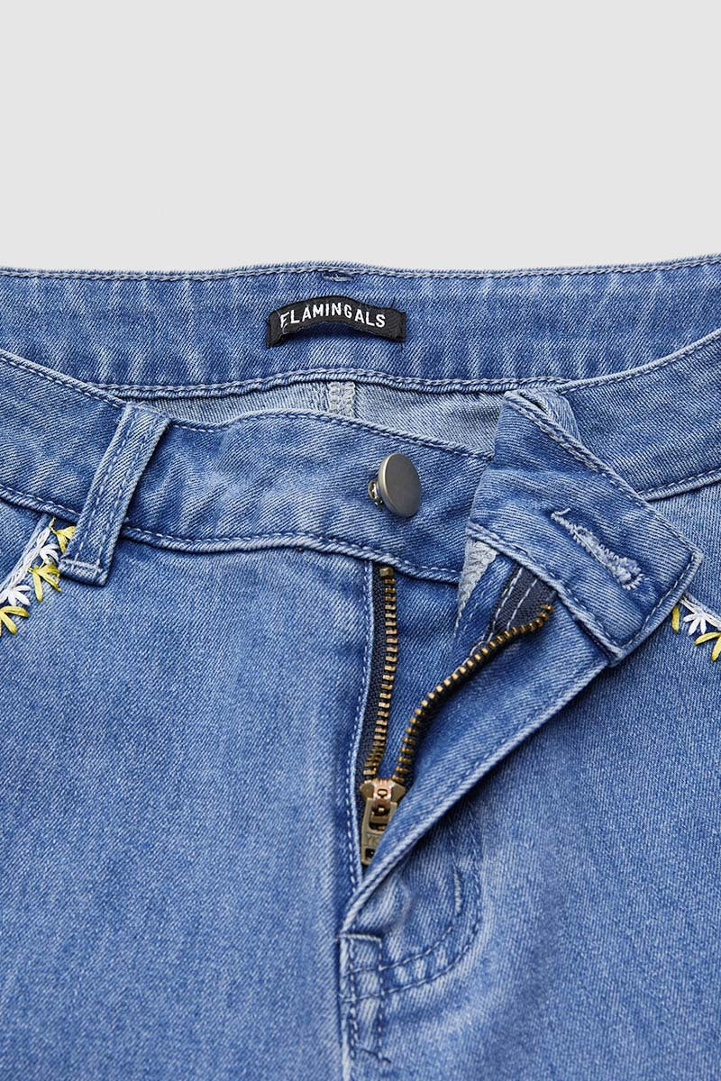 Wash Embroidery Mid Waist Denim Shorts