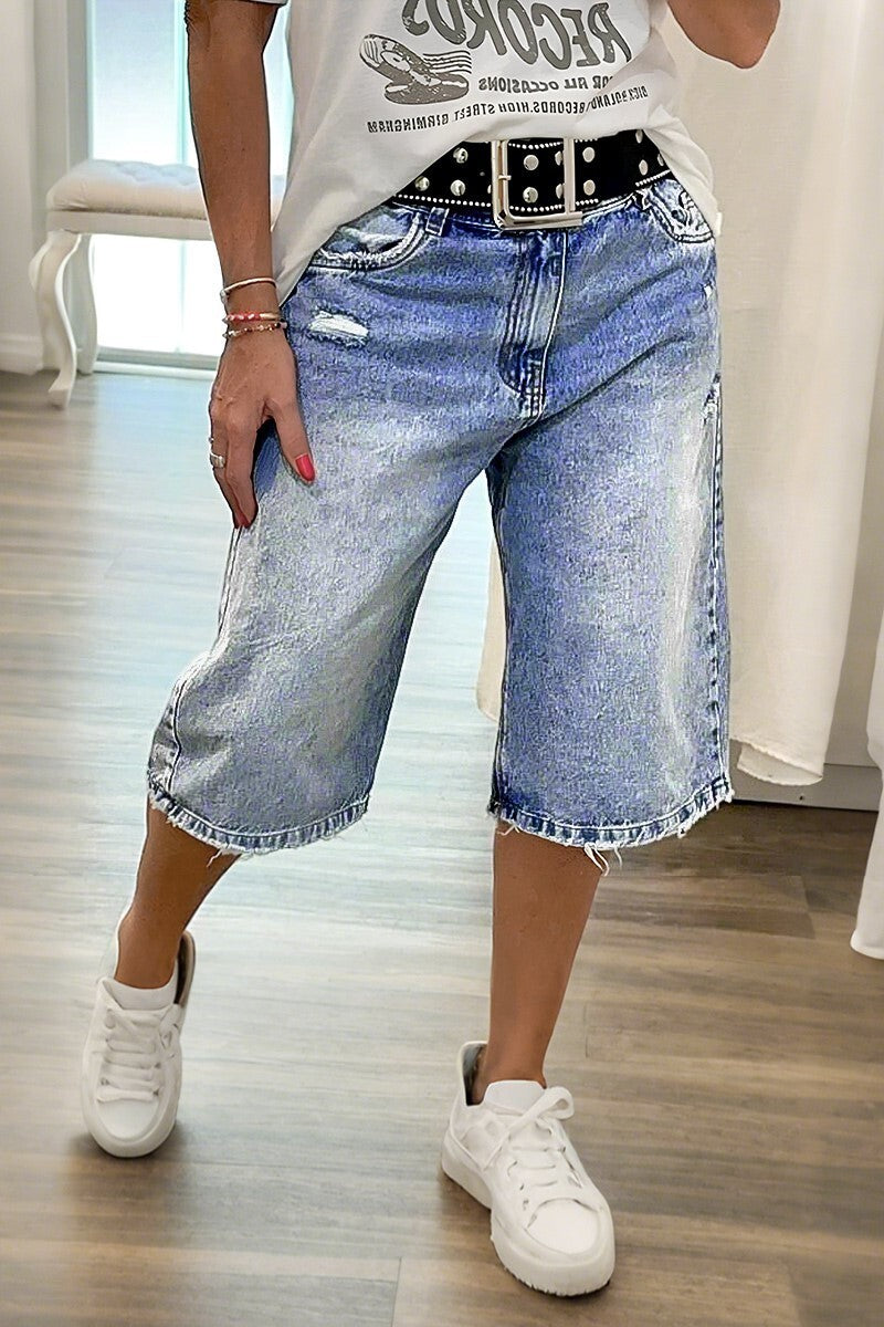 Raw Hem Ripped Mid Waist Denim Bermuda Shorts Without Belt