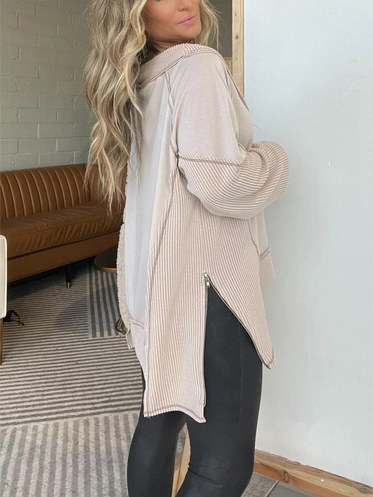Women's V-Neck Loose Long Sleeve Top
