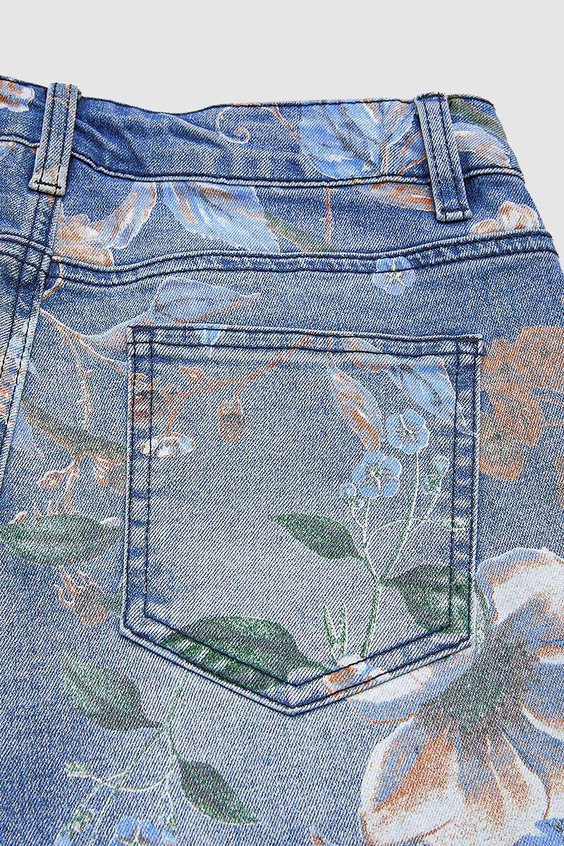 Allover Floral Pattern Straight Leg High Rise Crop Jeans